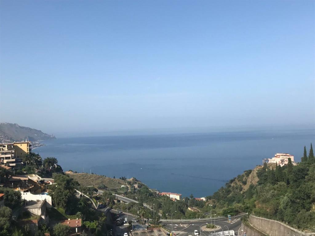 Il Piccolo Diavolo Lägenhet Taormina Exteriör bild
