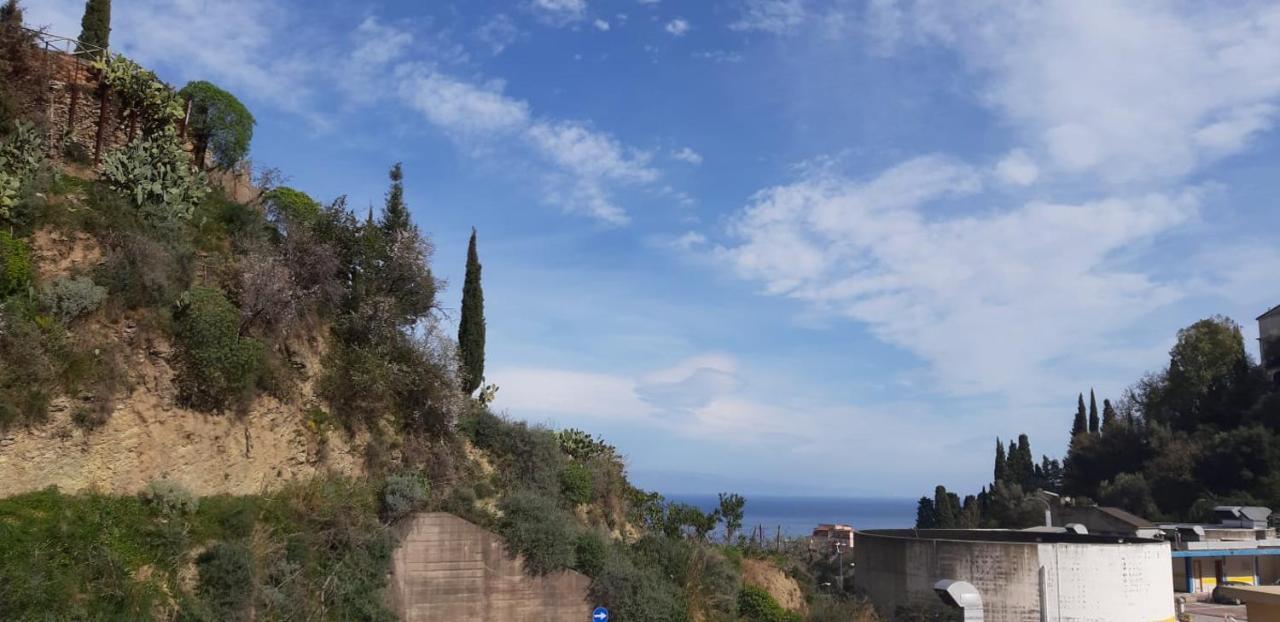 Il Piccolo Diavolo Lägenhet Taormina Exteriör bild